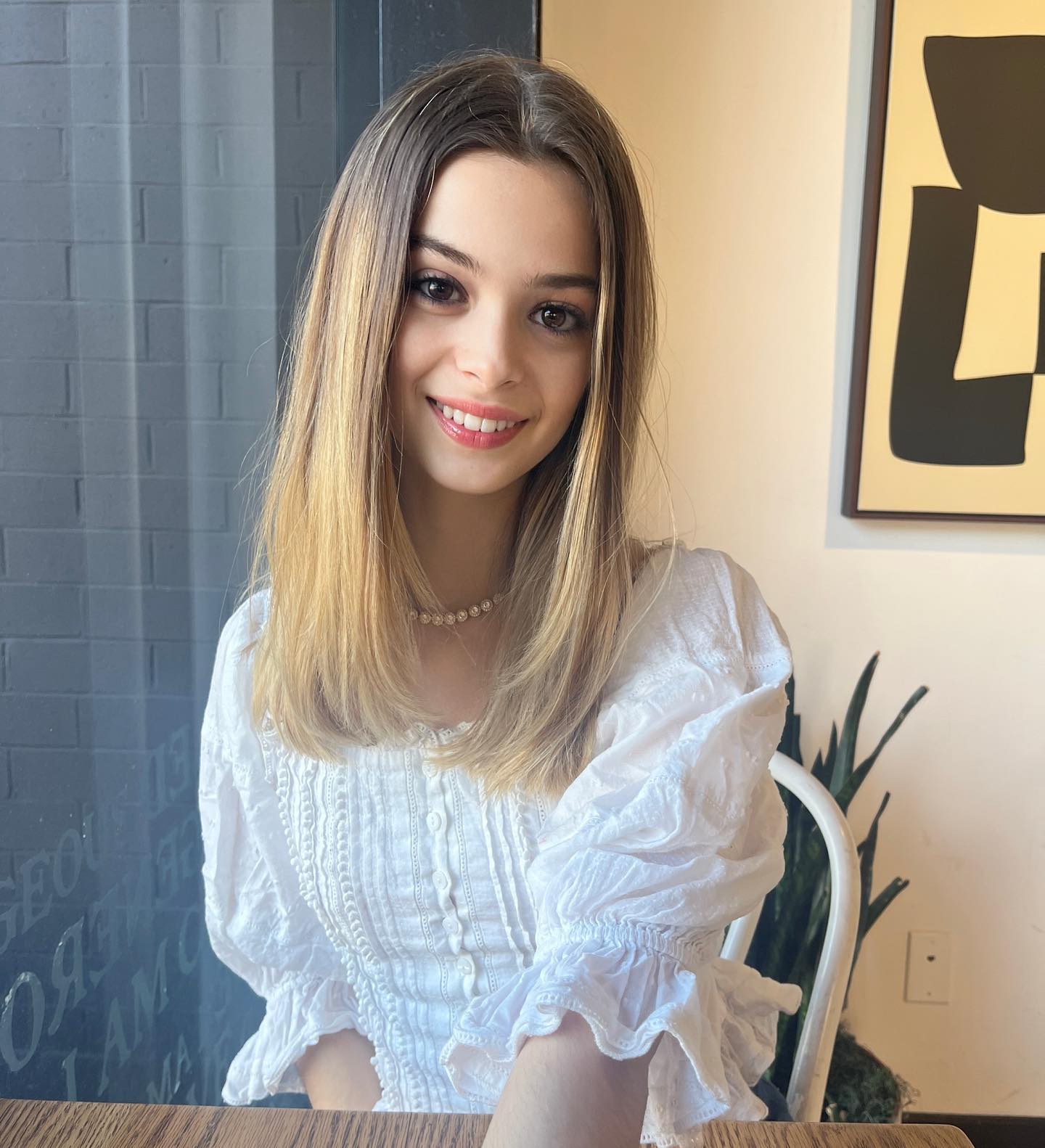 Molly Little Bio, Age, Career, Net Worth, Height, Education, Boyfriend & More